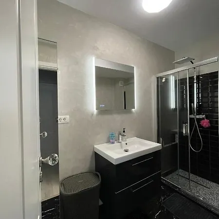Sea View Luxury Residence *